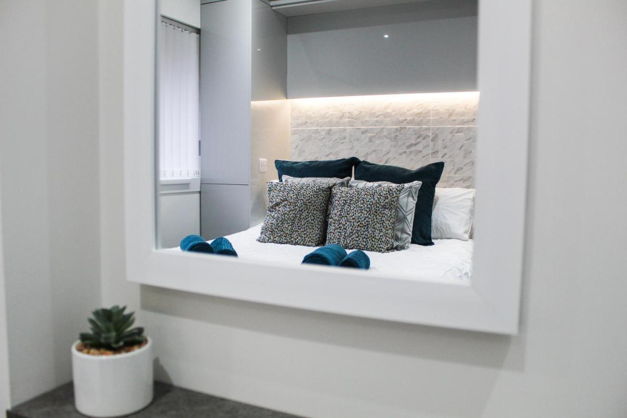Luxury Property With Hot Tub And Sea Views Oystermouth 외부 사진