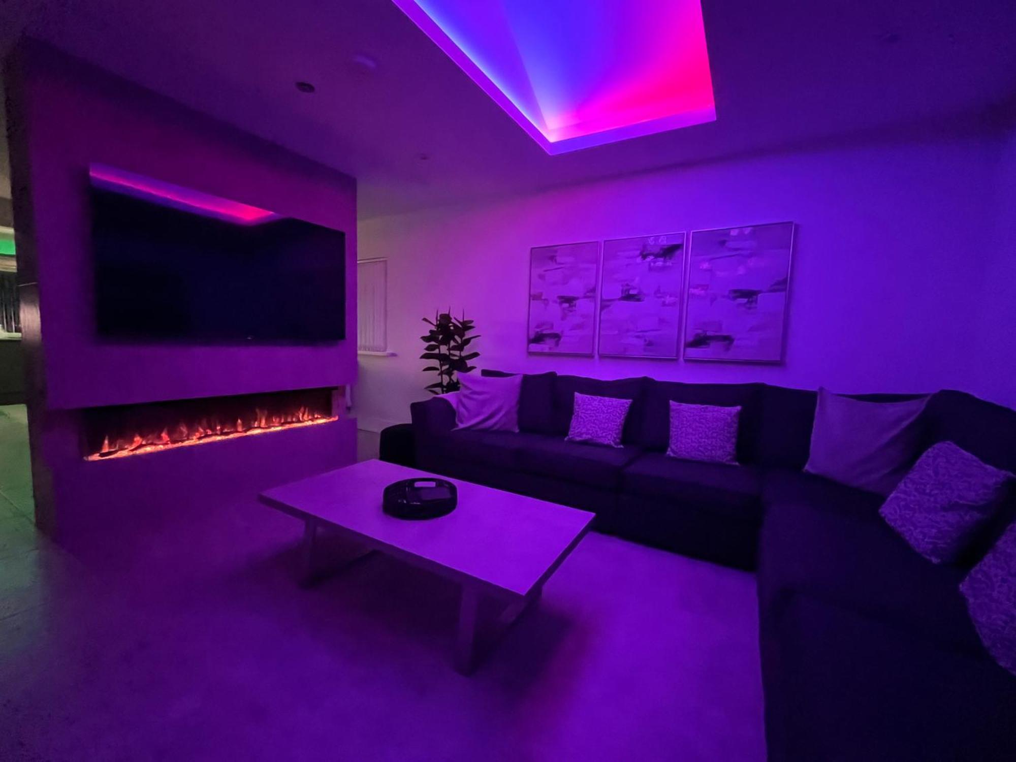 Luxury Property With Hot Tub And Sea Views Oystermouth 외부 사진